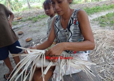 Weaving Lauhala PlaceMats