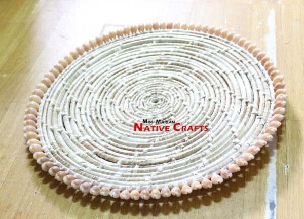18" Round Maize Placemat with Shells
